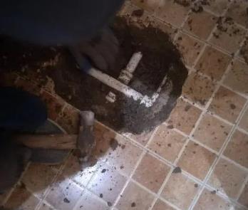 江津卫生间漏水维修公司为您分享下卫生间渗水如何处理及注意事项